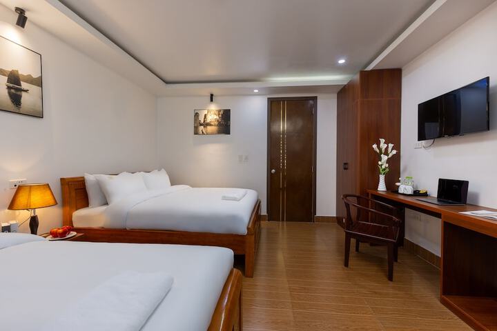 Room 16 of 40