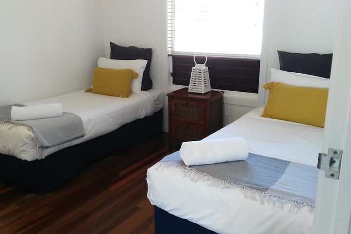 Room 13 of 207