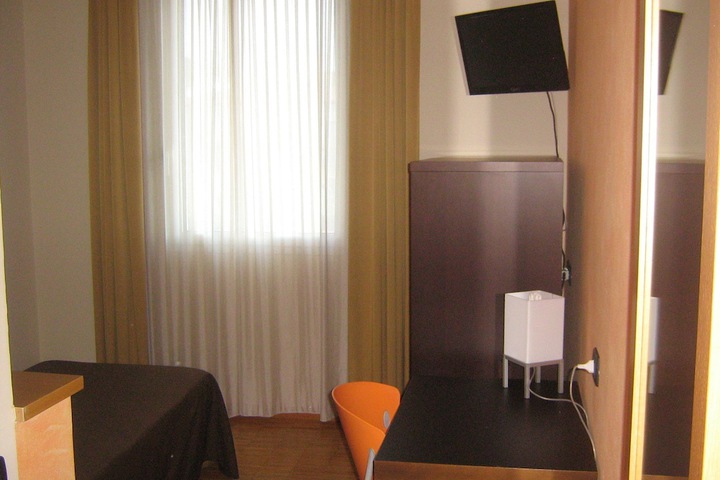 Room 29 of 83