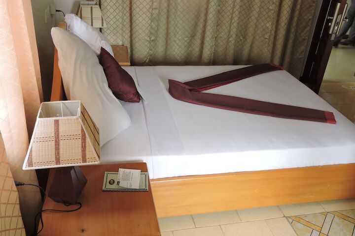 Room 5 of 47