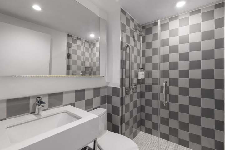 Room 40 of 51