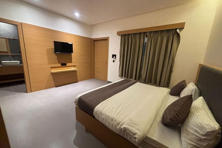 Room 6 of 39