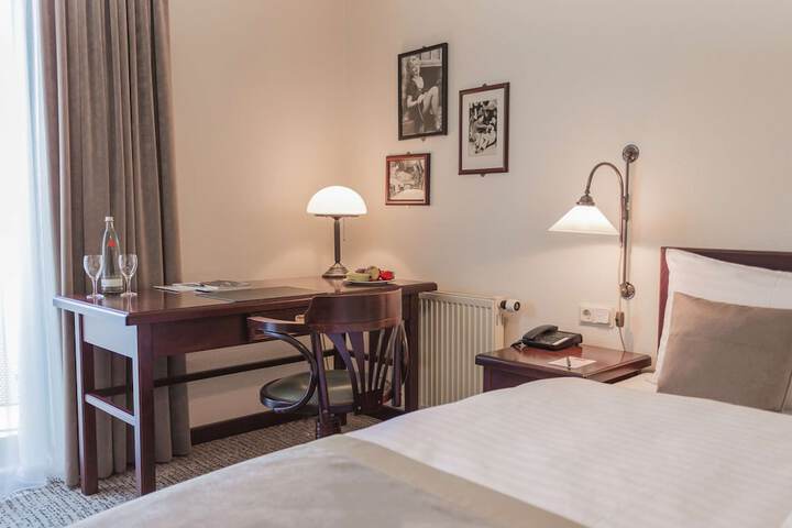Room 7 of 45