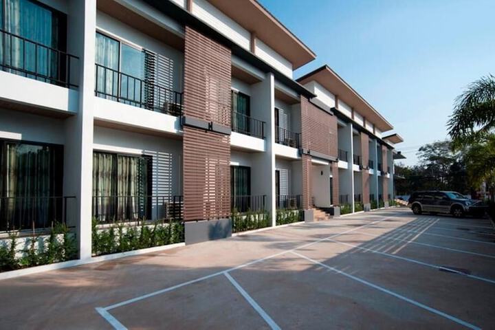 Hotel Entry