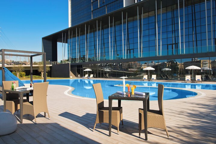 Pool Hotel