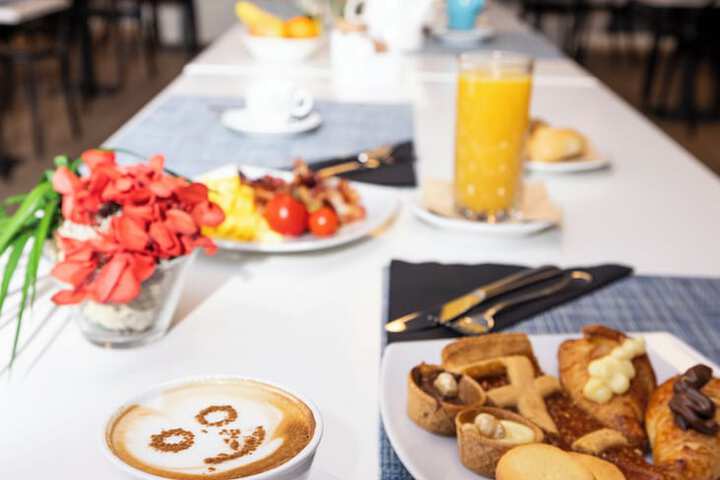 Breakfast/Coffee Service 69 of 119