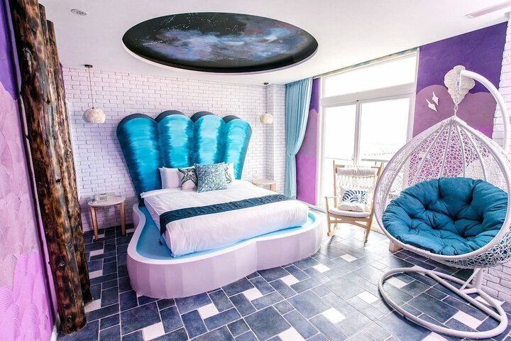 Room 5 of 55