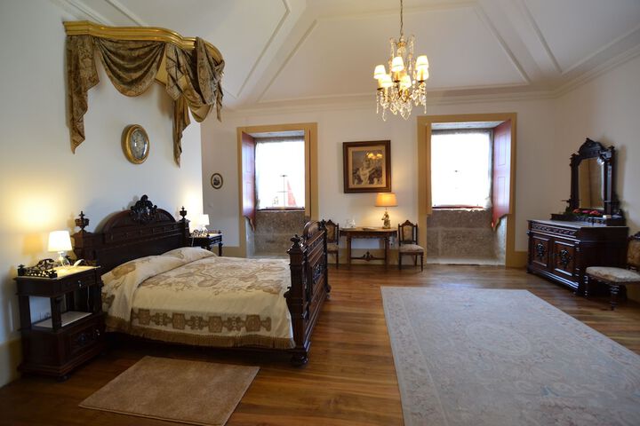 Room 16 of 60