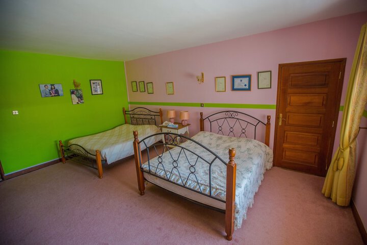 Room 13 of 34