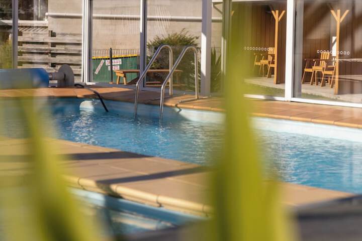 Pool 31 of 38