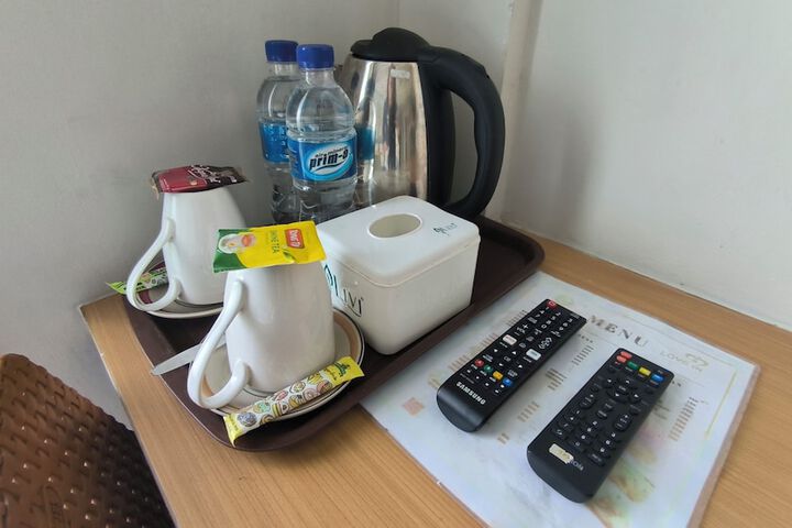 Room 2 of 12