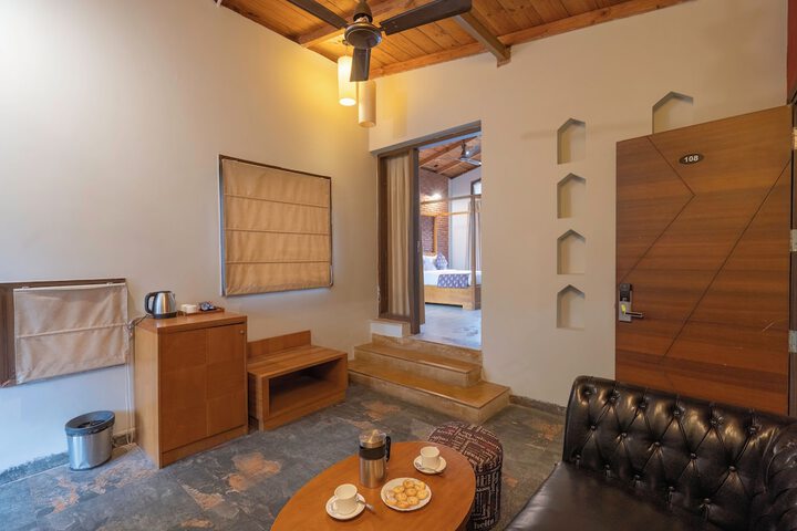 Room 15 of 51
