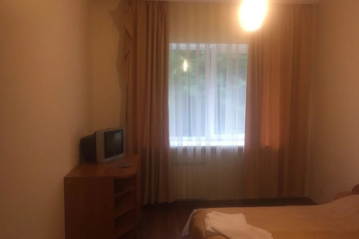 Room 3 of 15