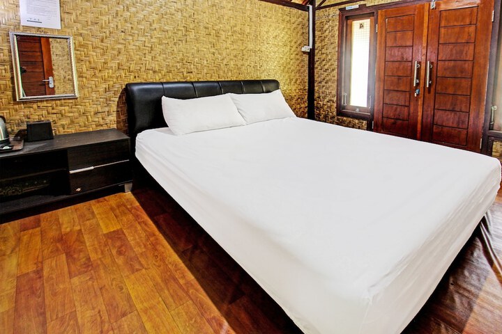 Room 10 of 31
