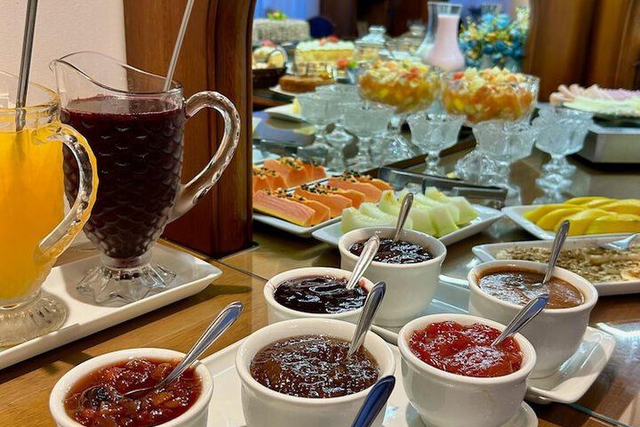 Breakfast/Coffee Service 30 of 38