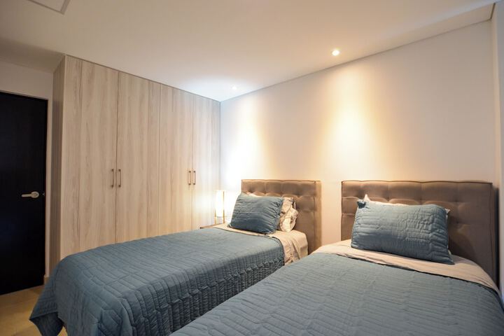 Room 15 of 270