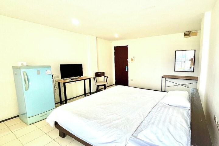 Room 17 of 42