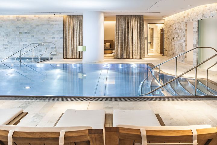 Pool 49 of 146