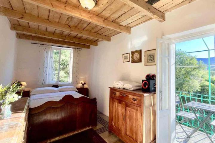 Casa Celestine in Via Orsini Isolabona Liguria Italy Sleeps 5