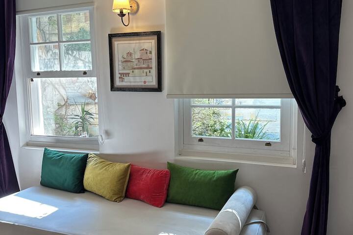 Room 15 of 37