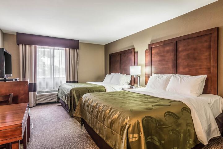 Room 8 of 30