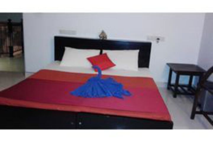 Room 10 of 25