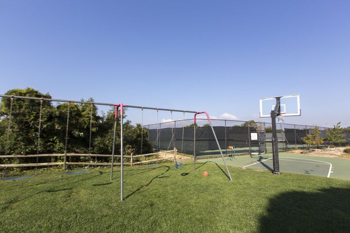 Childrens Activities 285 of 308