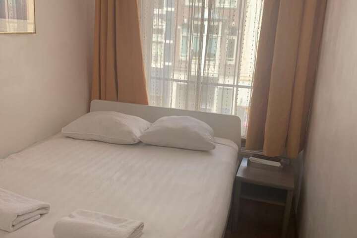 Room 17 of 58