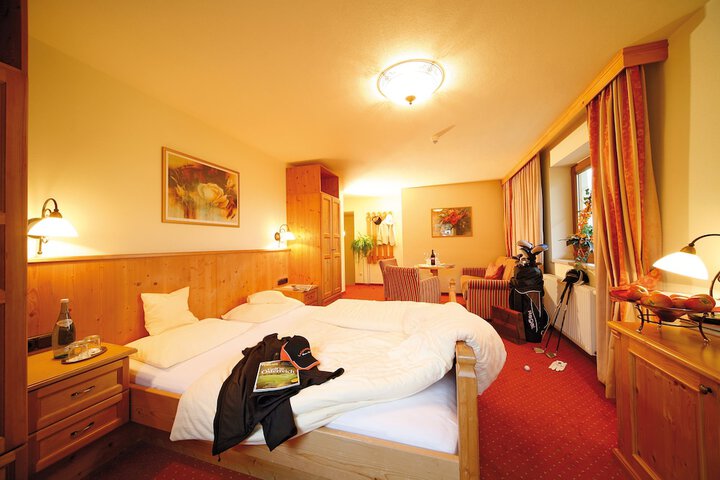 Room 5 of 52