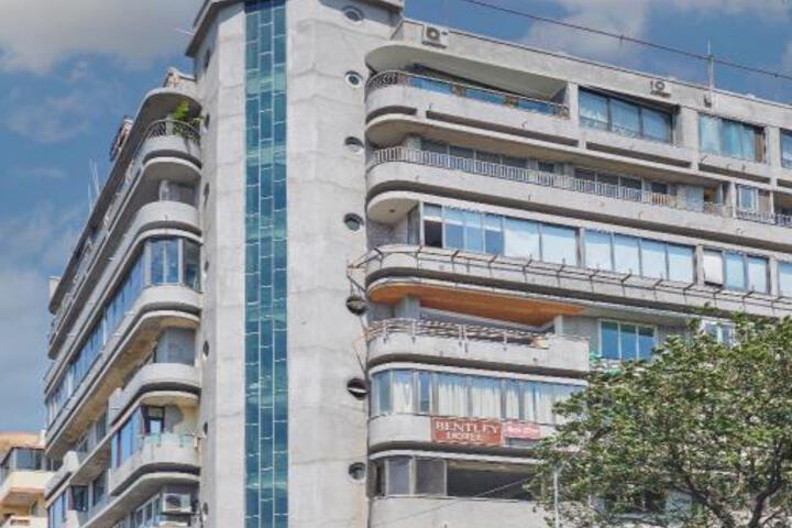 Photo of Bentley Hotel