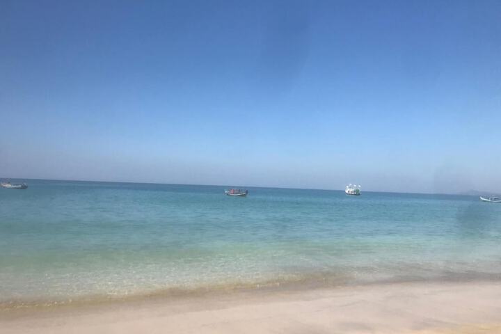 Beach 26 of 30