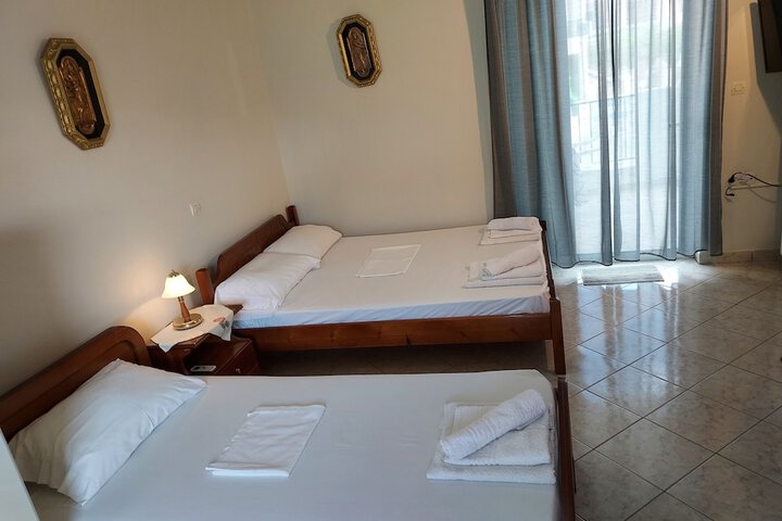 Room 14 of 116