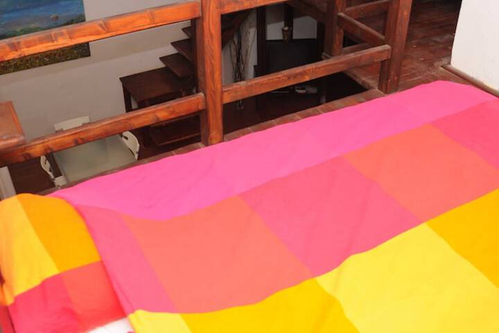 Room 4 of 65