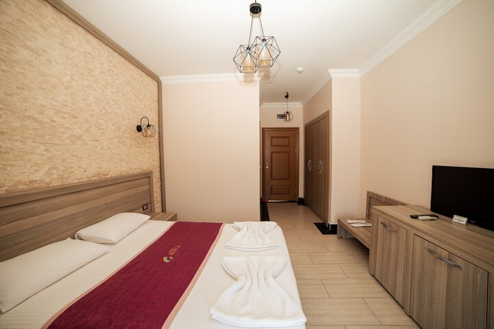 Room 22 of 48
