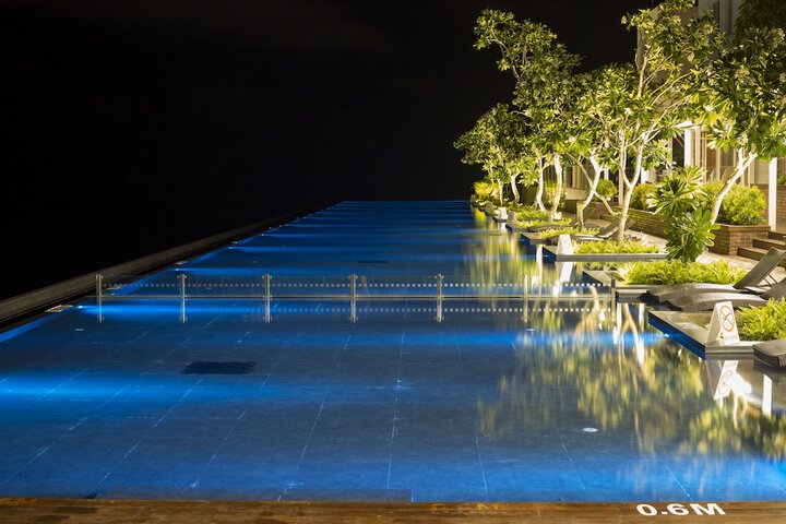 Pool 75 of 89