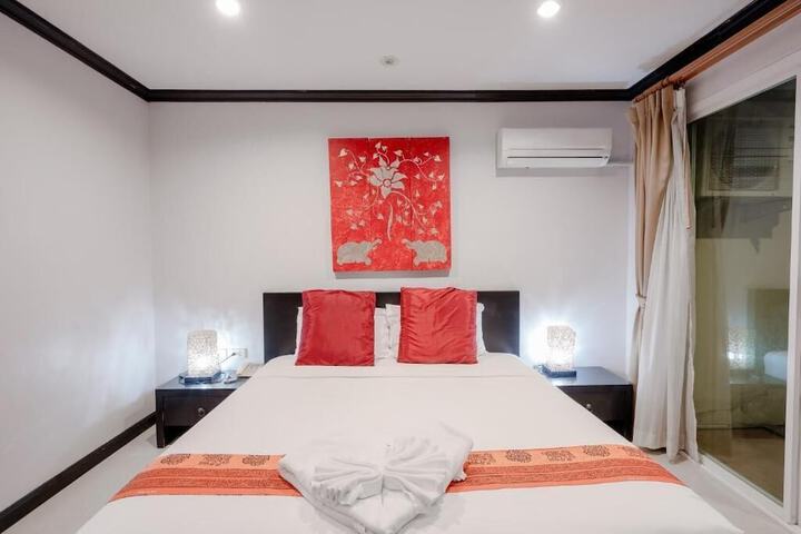 Room 16 of 35