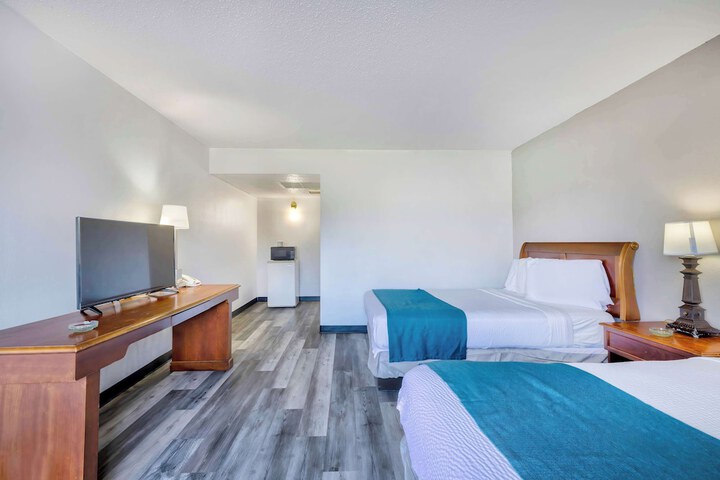 Room 2 of 26