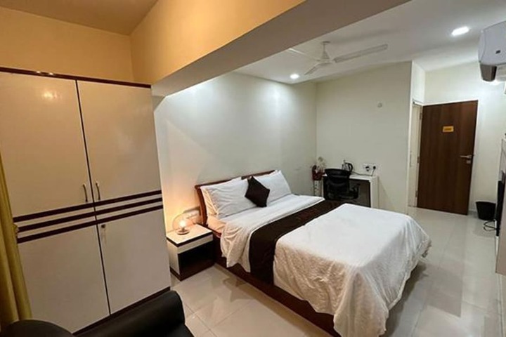 Room 19 of 28