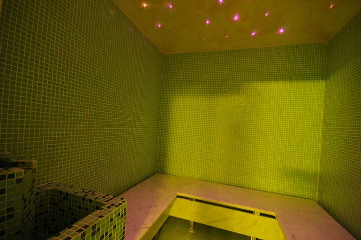 Room 26 of 39