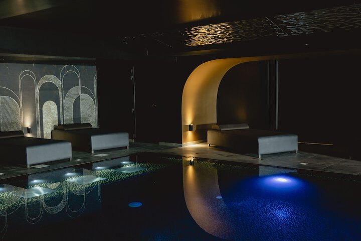 Pool 70 of 97