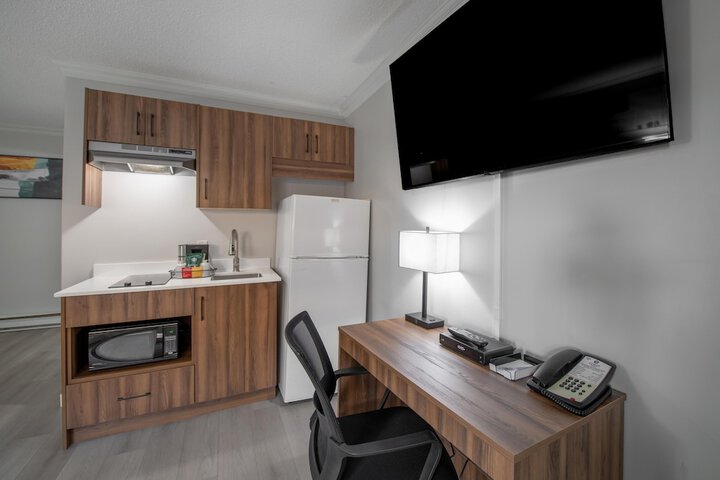Private kitchenette