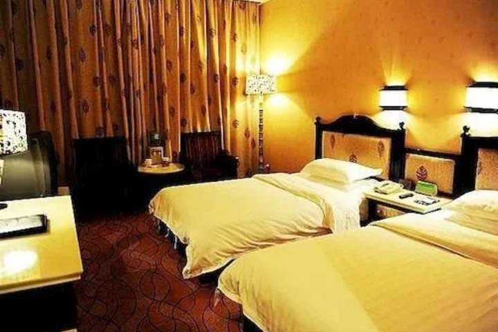 Room 16 of 19