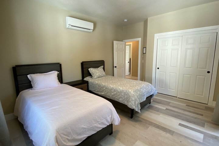 Room 2 of 19