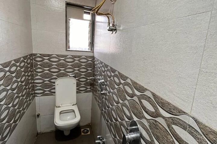 Room 14 of 19