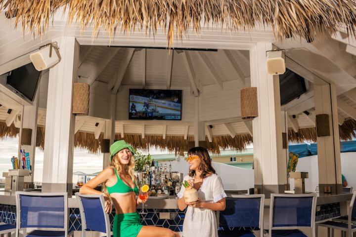 Poolside bar