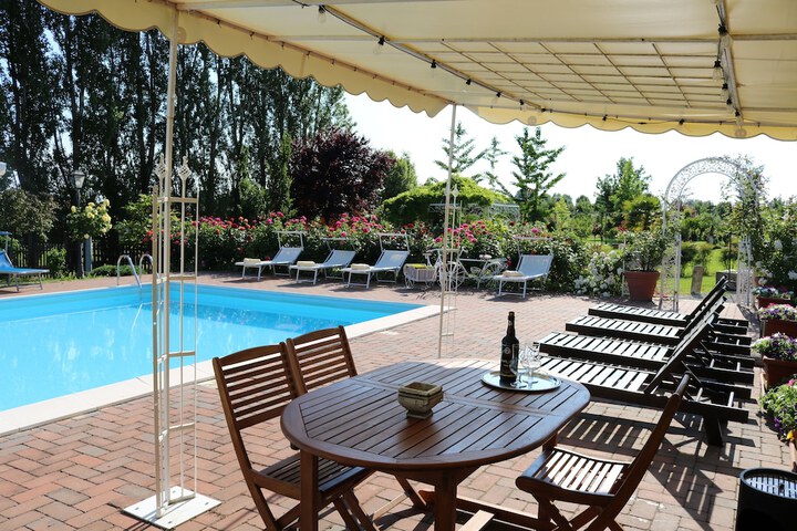 Pool 19 of 62