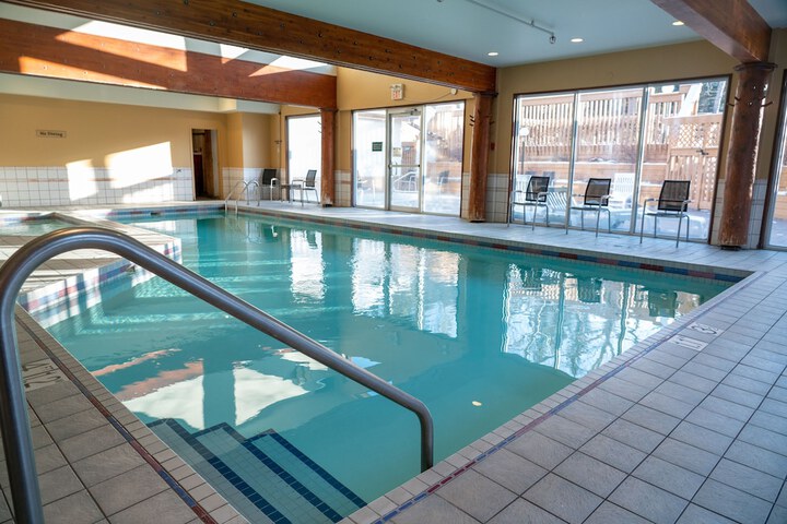 Pool 67 of 120