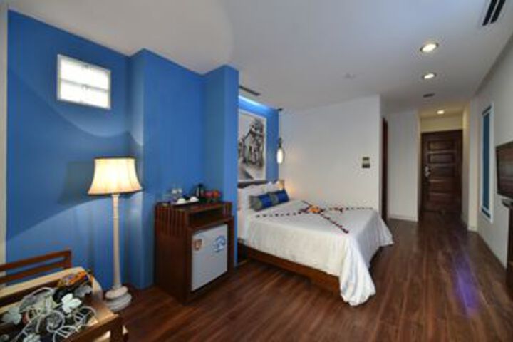 Room 50 of 84