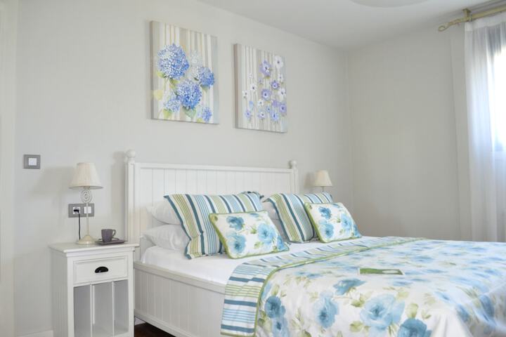 Room 6 of 34