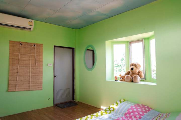 Room 16 of 35